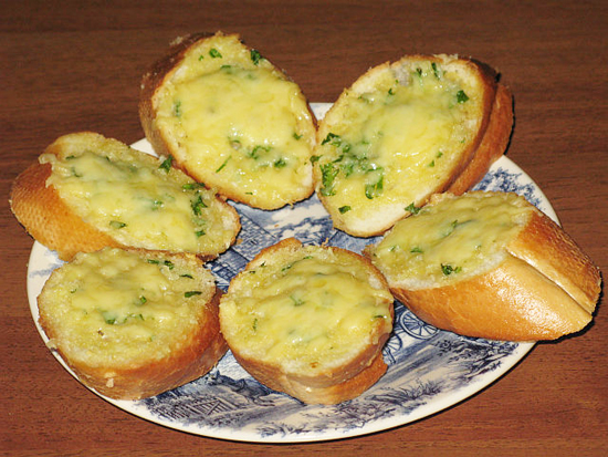 гренки с сырным соусом гренки с сырным соусом
