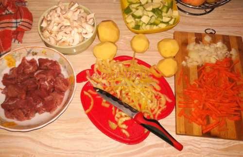 продукты для приготовления тушеного мяса с овощами