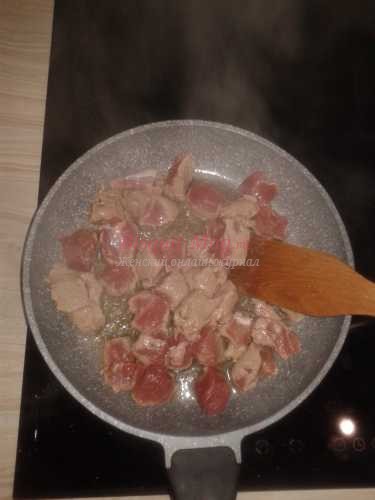 жарка тушеного мяса с овощами